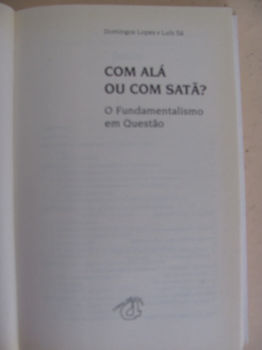 Com Alá ou com Satã de Domingos Lopes e Luís Sá