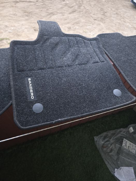 DACIA SANDERO III Dywaniki Welurowe Oryginalne