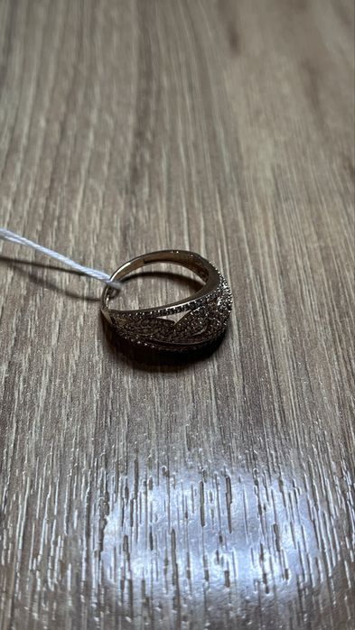 Золота каблучка 585 проби