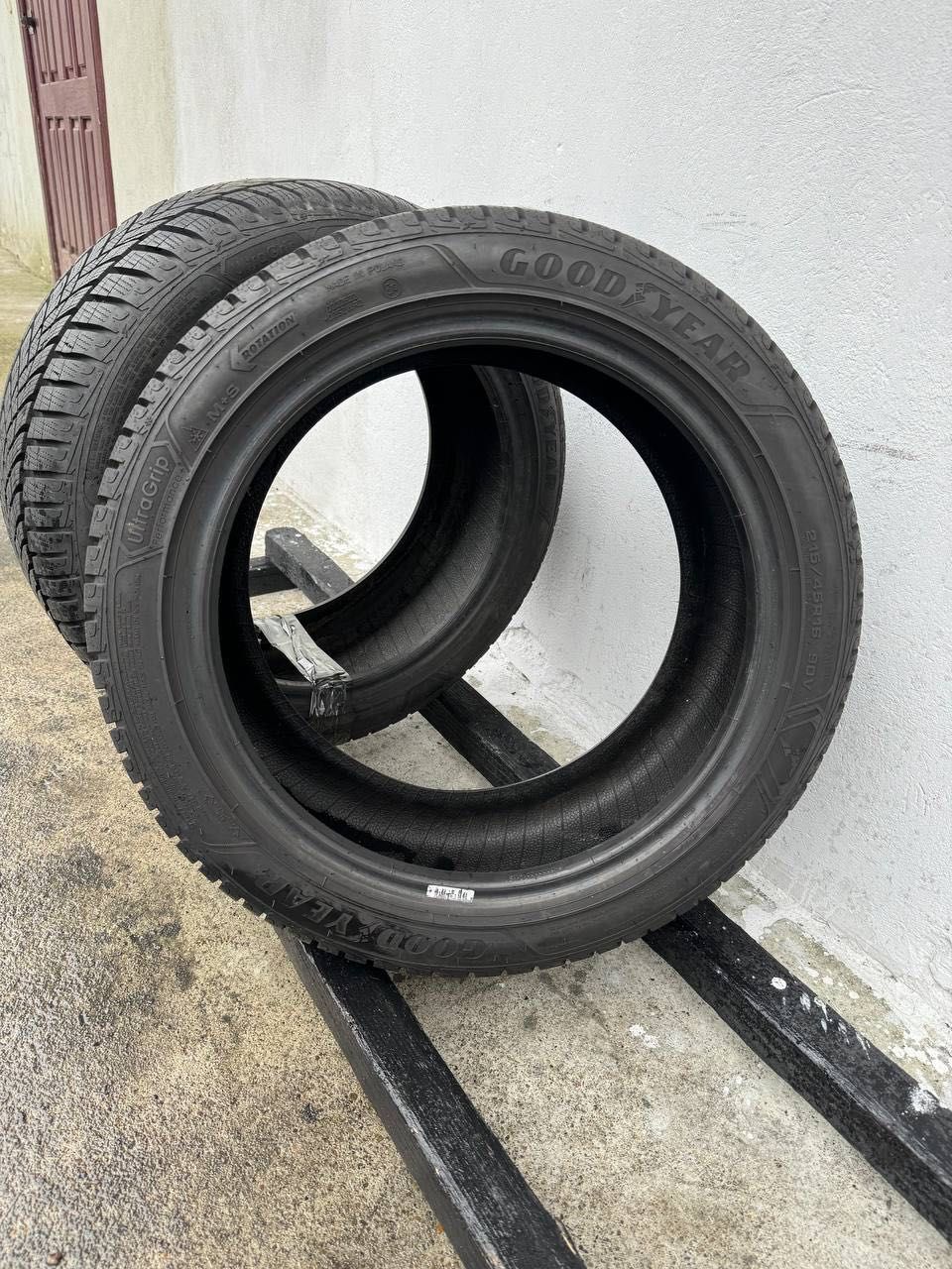 Шини Goodyear 215 45 R 16 2 шт (462) 9,15 мм Зима 2019 рік