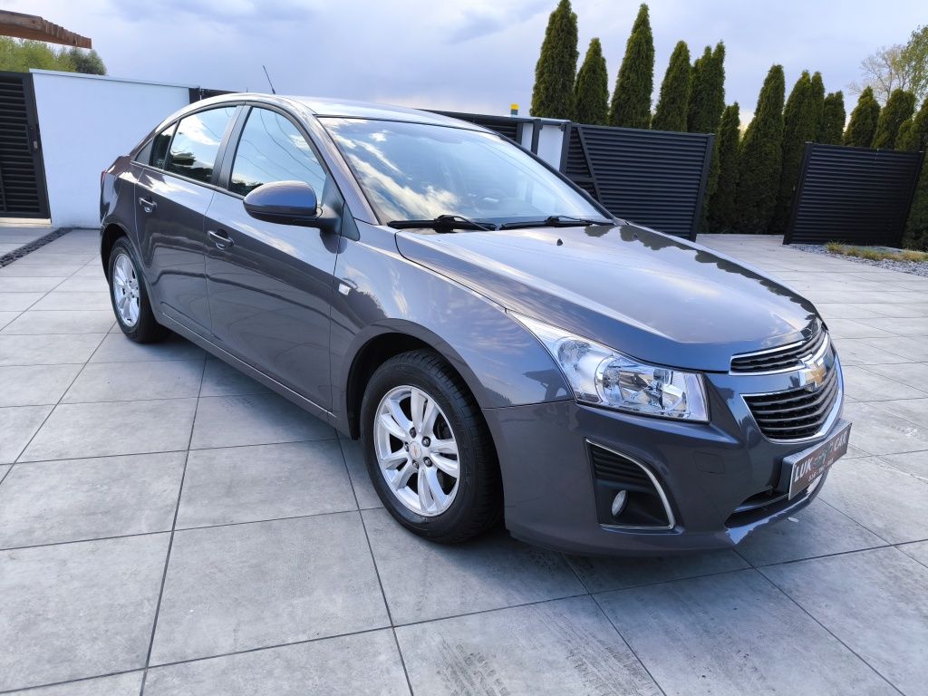 chevrolet cruze 1.7d kamera bdb stan niski przebieg bezwypadkowy LIFT