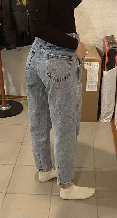 Голубі джинси баллони