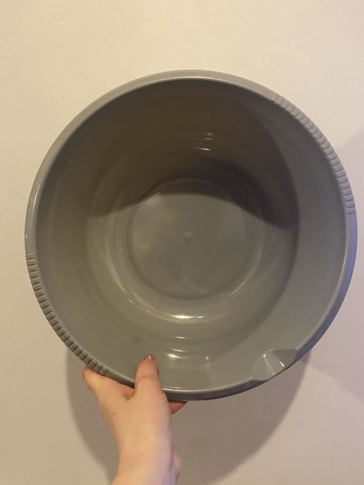 Miska kremowa szara szmaragdowa pepco sprawna kanarkowa nieduża mała