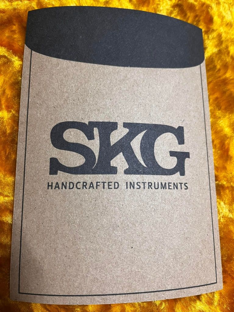 SKG Little Wing "Aged Gold Top" Stratocaster