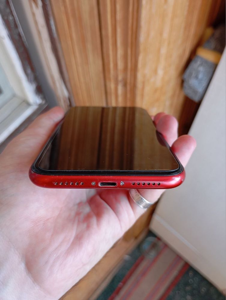 Iphone 11 64 RED