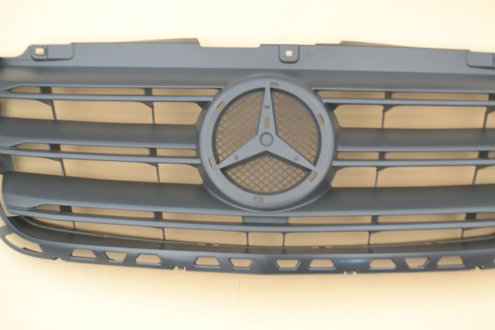 MERCEDES SPRINTER W907 907  W910 910 Gril Grill atrapa Przednia Przód Chłodnicy A9108805100 NOWA