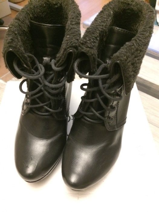 Botki na koturnie roz. 38