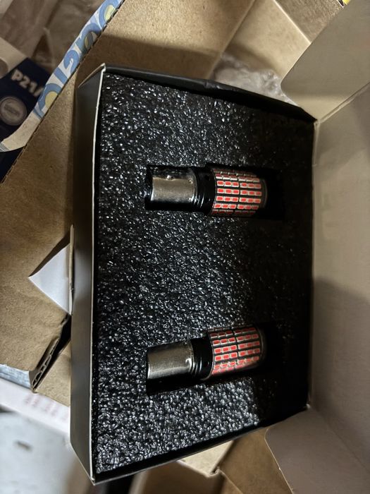 Żarówki LED P21/5W 2x 1157 BAY15D Canbus czerwone, stop, mocne