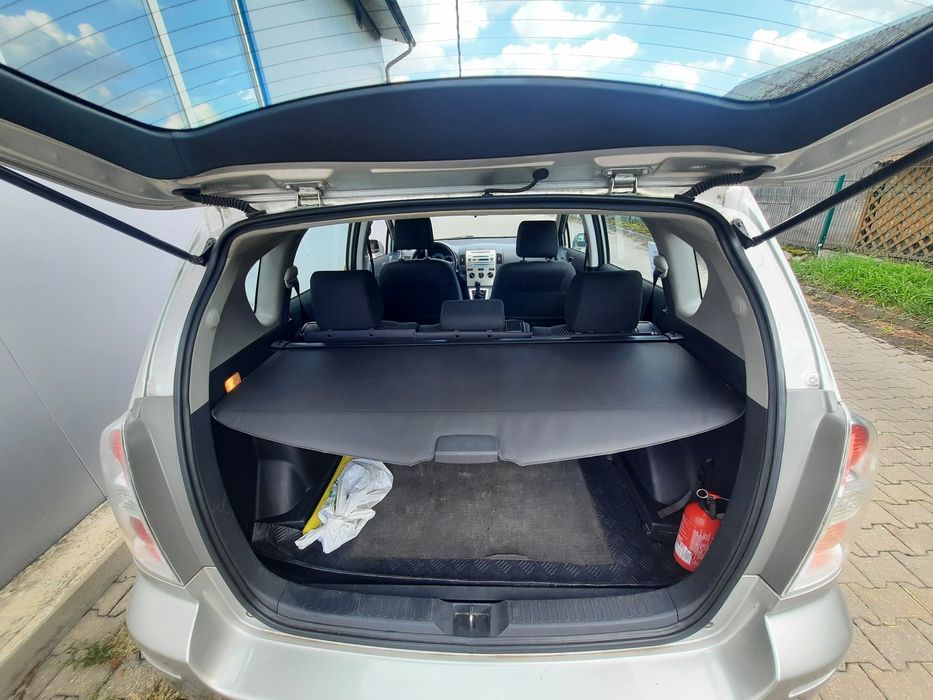 Ładny stan 2.2 diesel klimatyzacja ważne opłaty