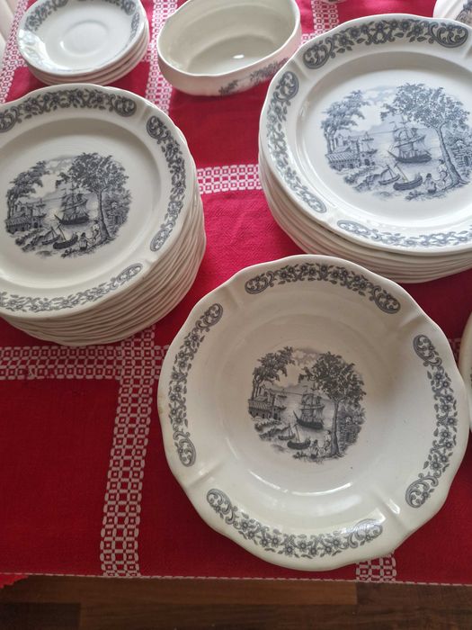 Serviço completo Vintage (12 pessoas) - Fabrica da Loiça de Sacavém