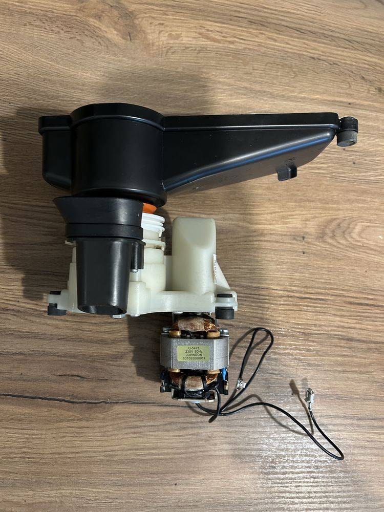 Młynek kawy Delonghi magnifica esam