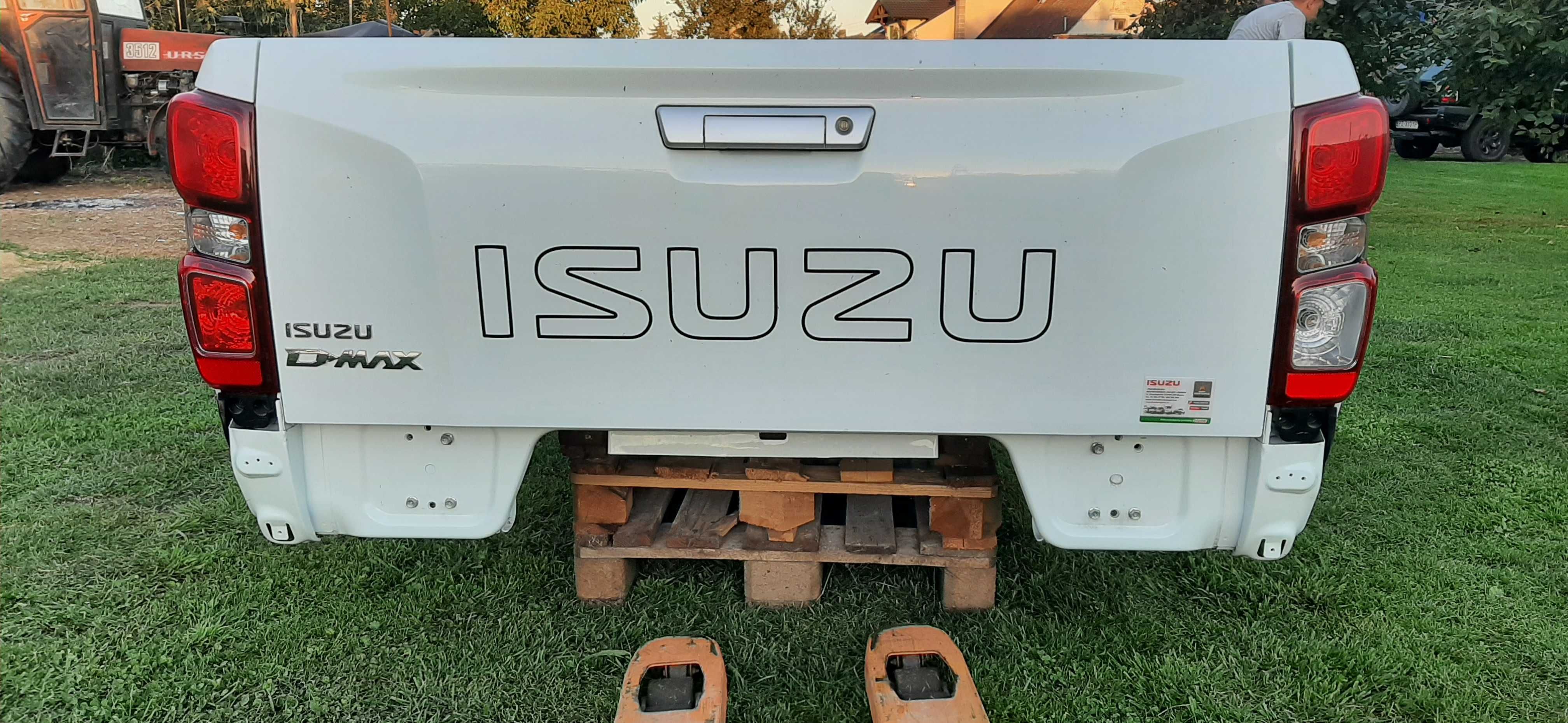 ISUZU D-MAX od 2020, paka, klapa tył, skrzynia ładunkowa,zabudowa,NOWA