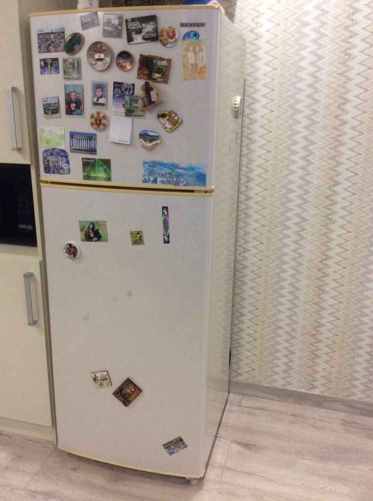 Б/у холодильник Самсунг
