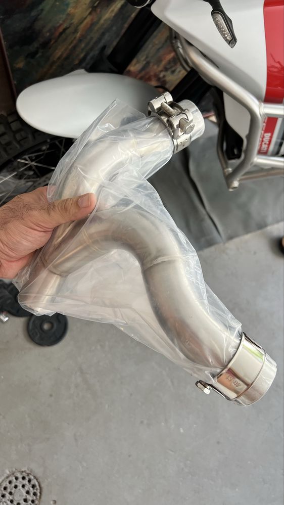 Ducati Desertx link pipe para remove catalizador