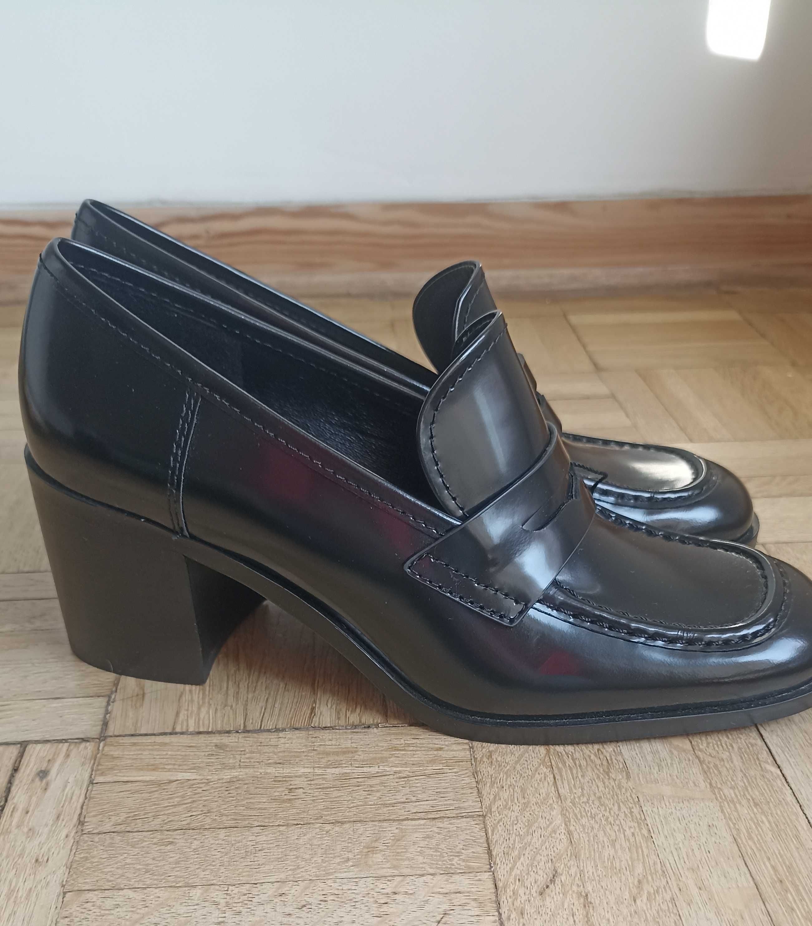 Mokasyny Massimo Dutti 39
