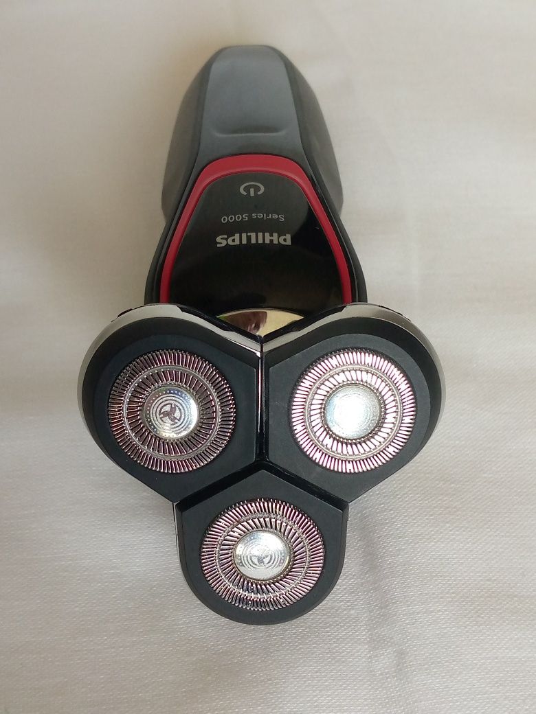 Новая электробритва аккумуляторная роторная Philips S5130 - оригинал