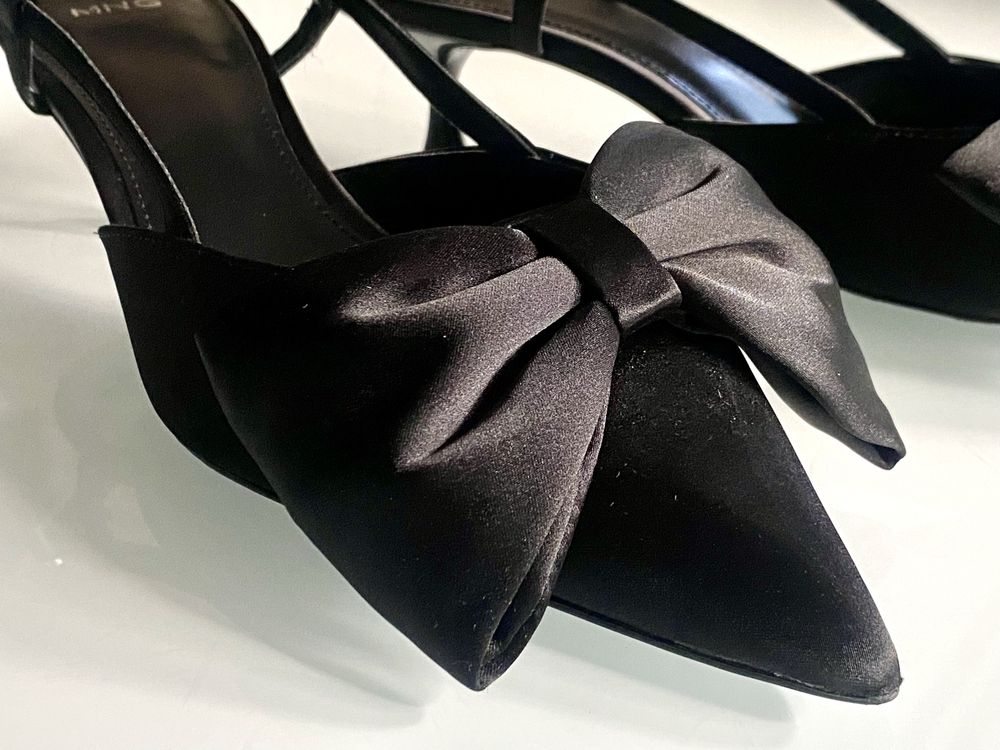 Mango Lacia - damskie czółenka z kokardą, czarne, r. 38, MNG buty