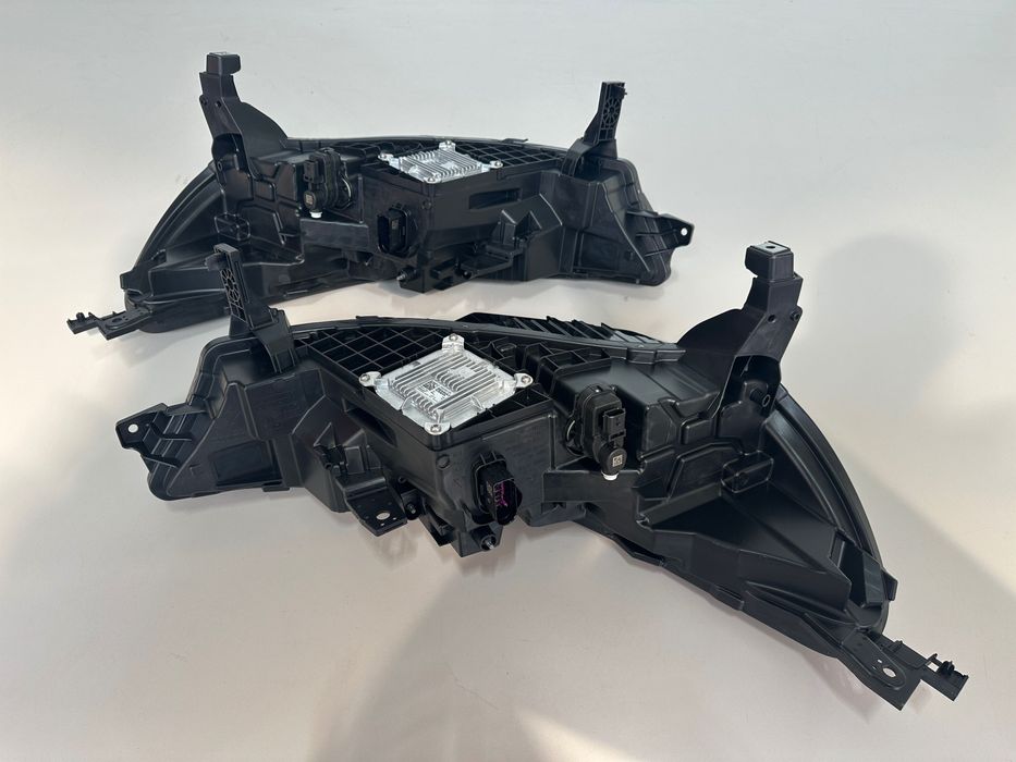 Renault Captur II lift Lampa Prawa Lewa wersja UK