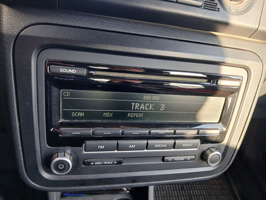 Продам автомагнітолу RCD 310