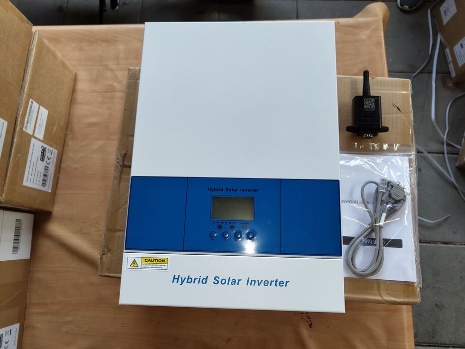 Гібридний інвертор різної потужності