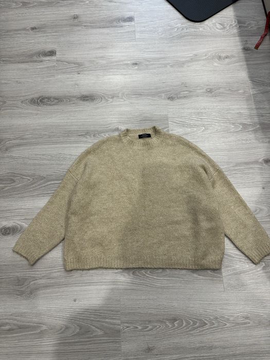 Базовий светр Bershka