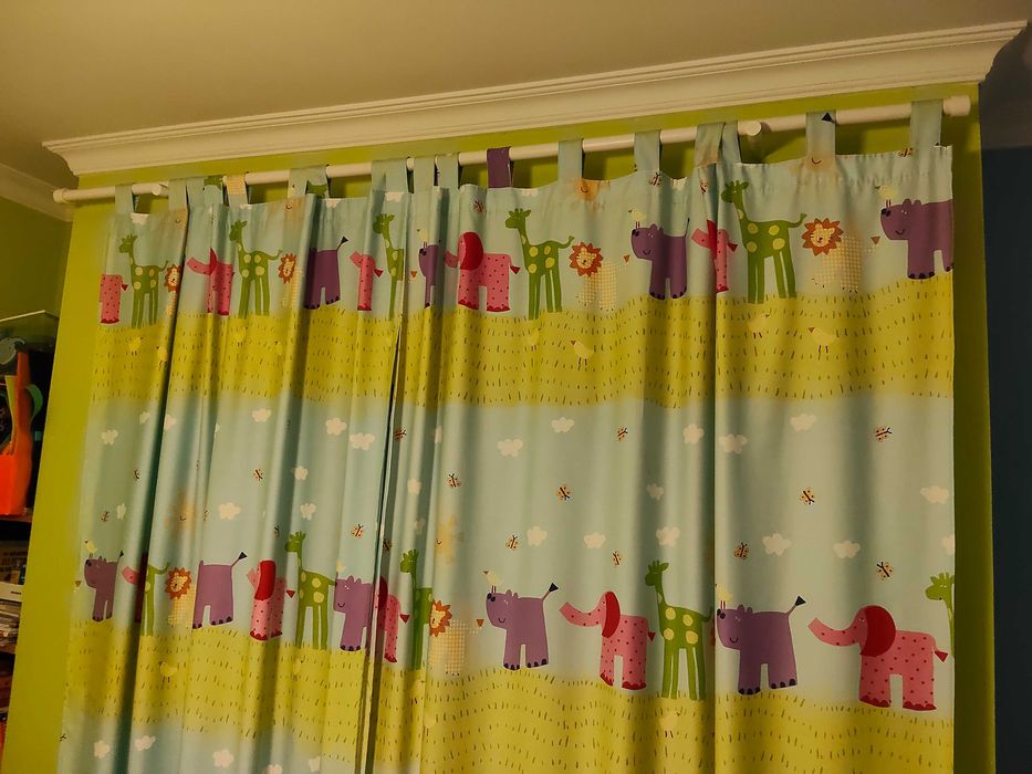 Cortinados quarto criança - animais da selva
