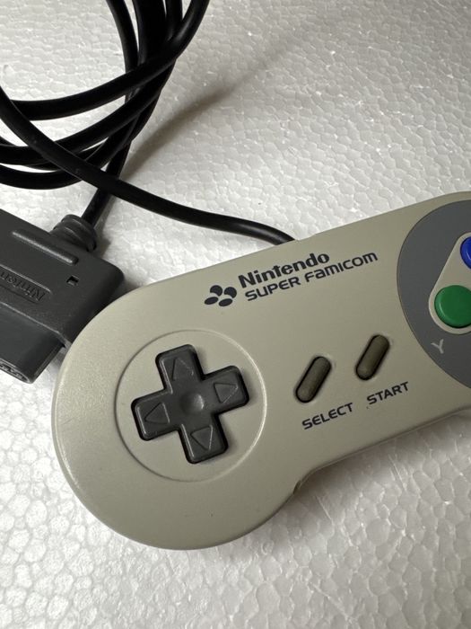 Kontroler pad do Nintendo Super Famicom / Super Nintendo SNES