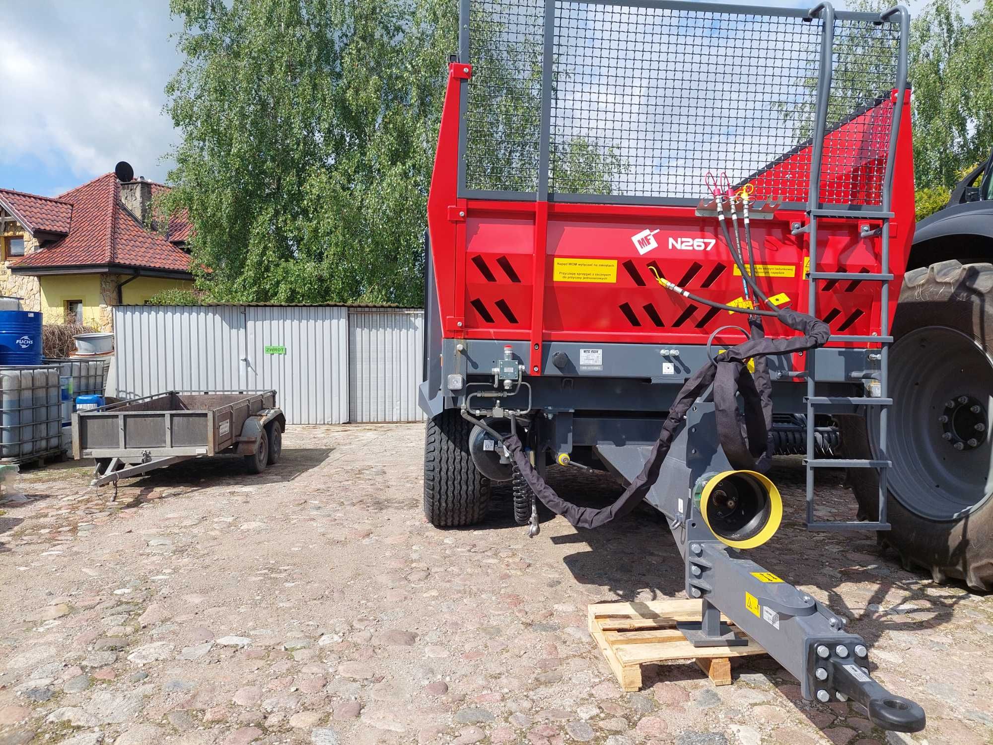 Rozrzutnik Metal-Fach HORNET N267/2 (10t), Pionowy 2 walcowy. Nowy