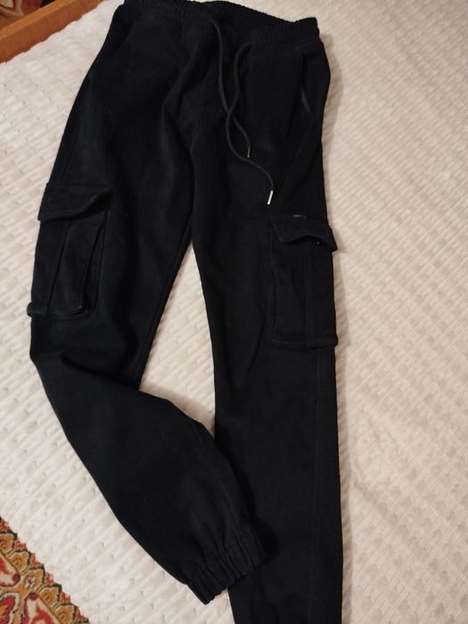 Продам штани на підлітка на флісі