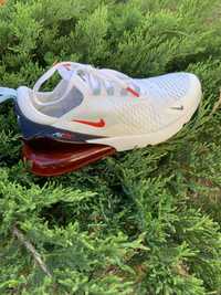 Кросівки Nike Air Max 270 DJ5172-100.   41 розмір - 26 см.  1400 грн