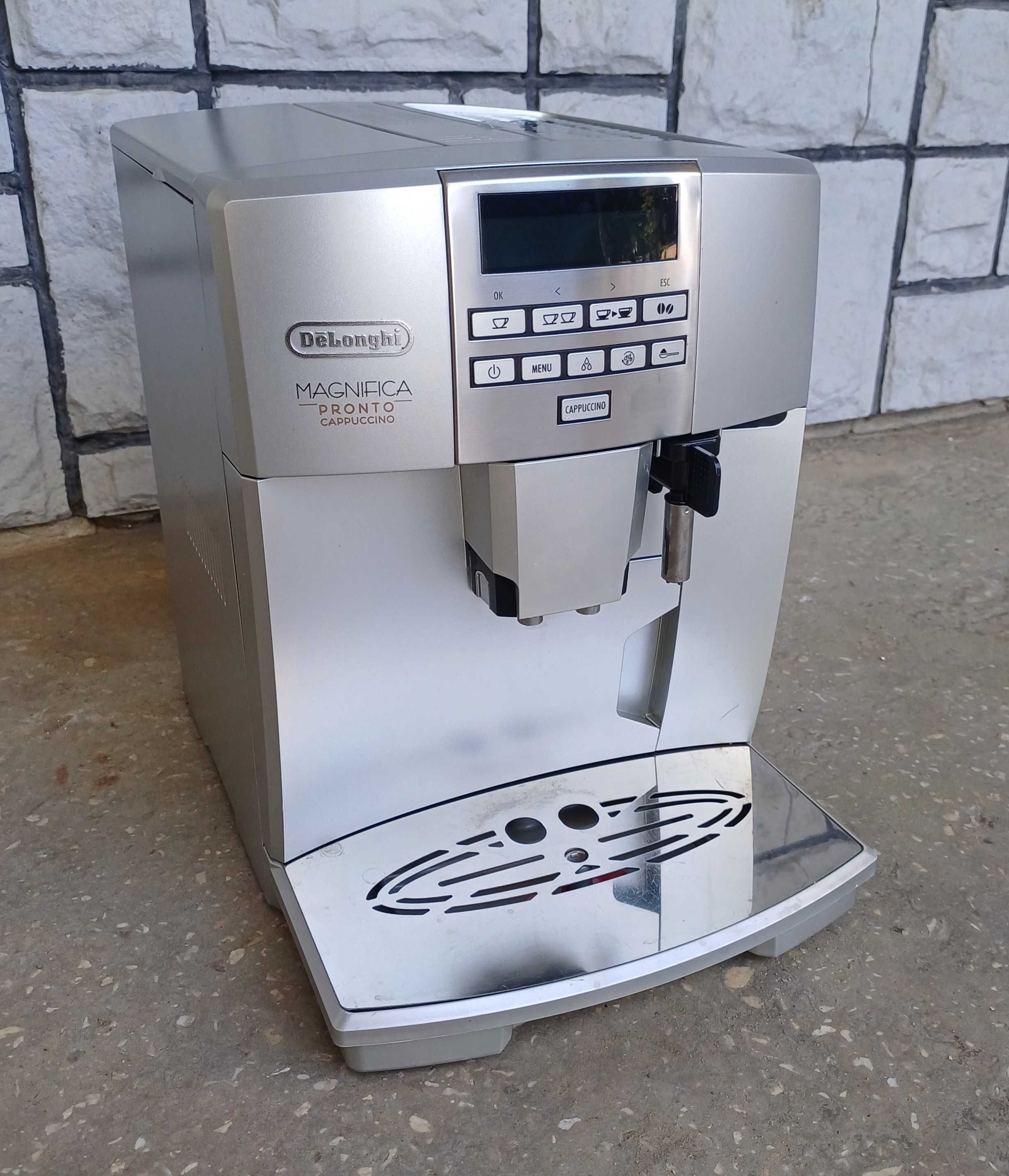 Кофемашина кофеварка DeLonghi ESAM 04.350S Magnifica pronto cappuccino
