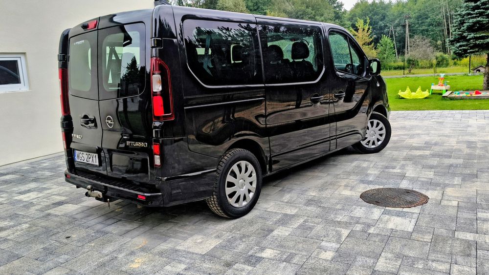 Vivaro 160oookm Przebiegu! 100%Oryginalny lakier! Idealny stan! 9cio o