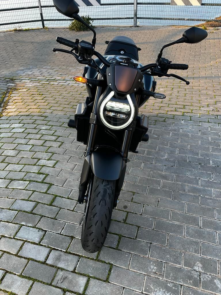 Honda cb1000r Black Edition