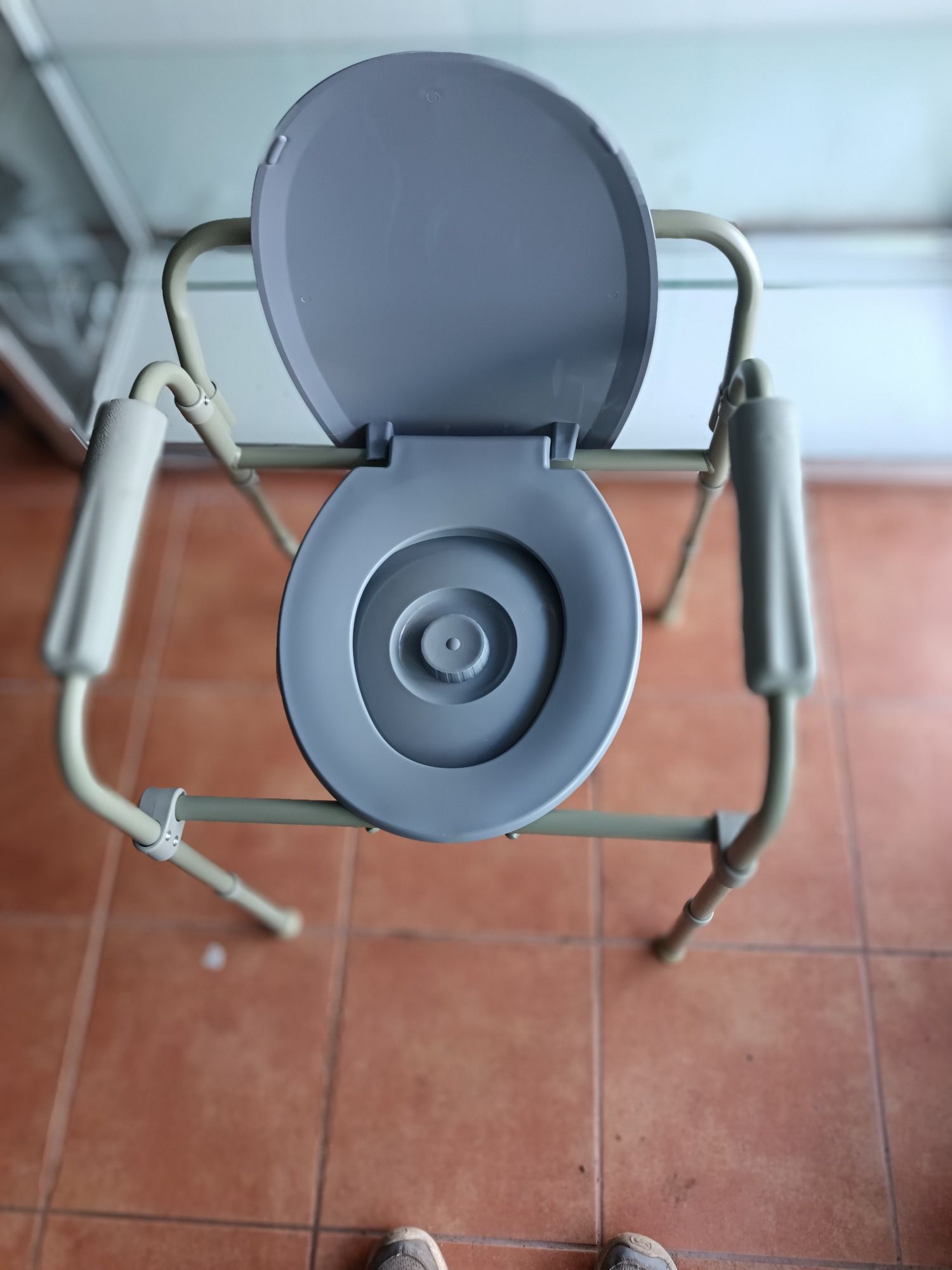 Cadeira sanitária