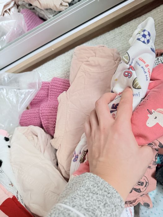 Безкоштовно дитячі чоловічі та жіночі  речі