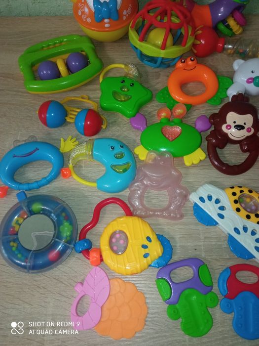 Іграшки для малюків