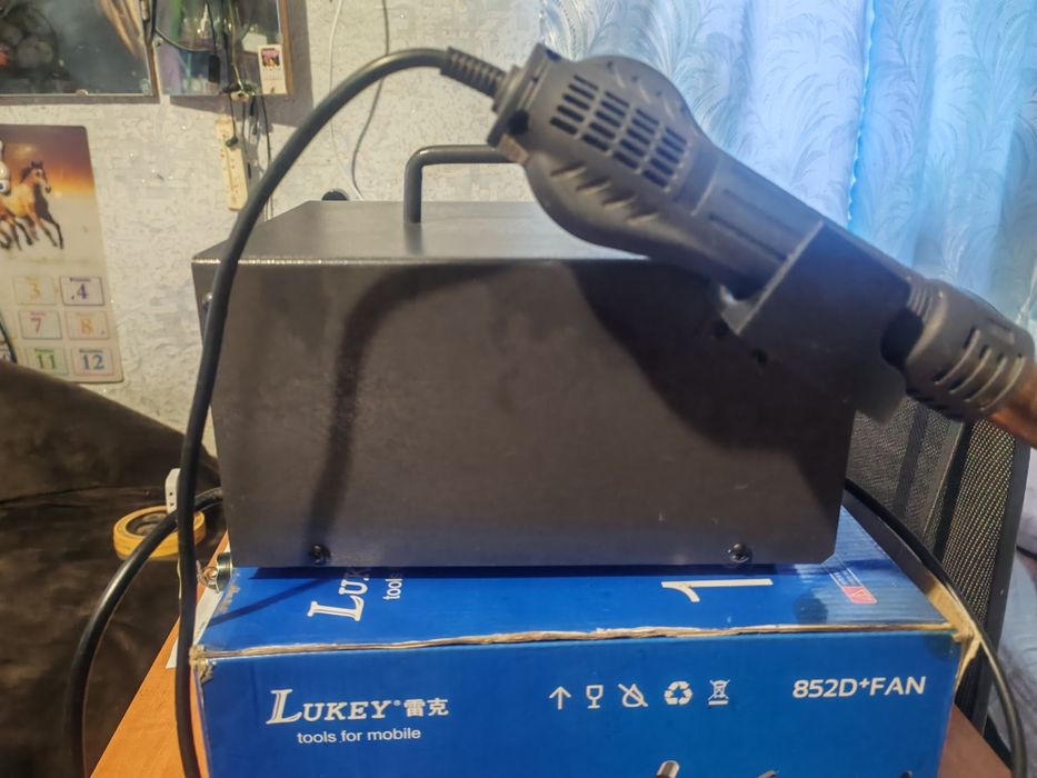Паяльн станція Lukey 852D+FAN
4 відгуки
Код:  2702
