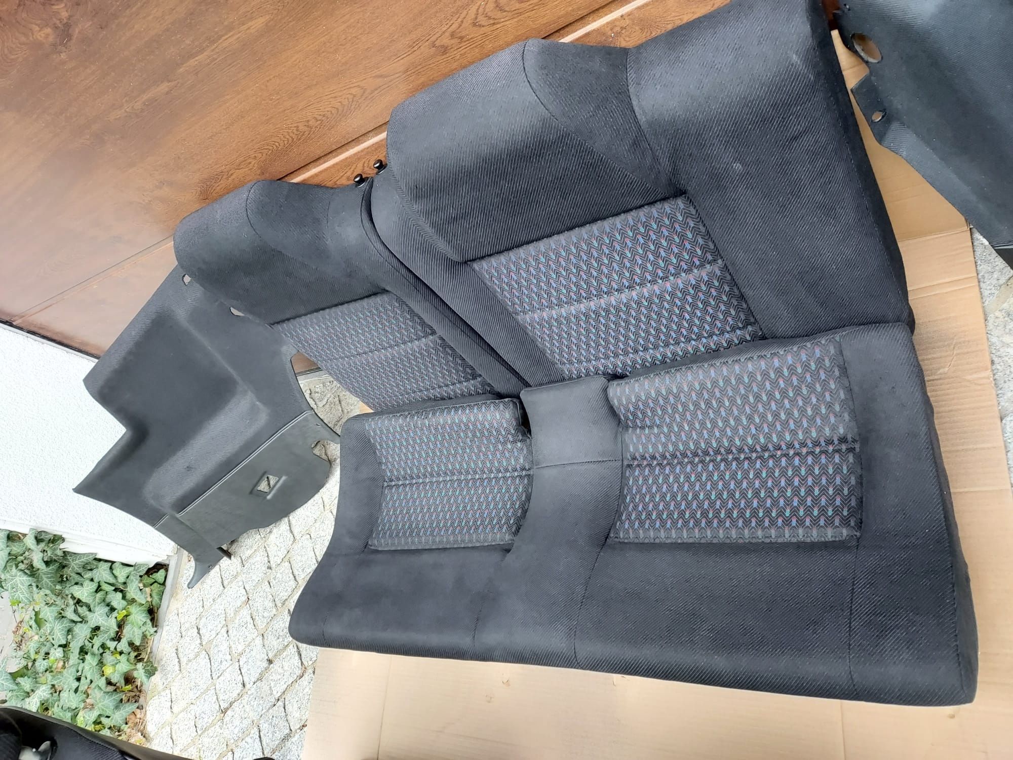 Komplet foteli+boczki w 100% oryginalny VW Corrado  Karmann