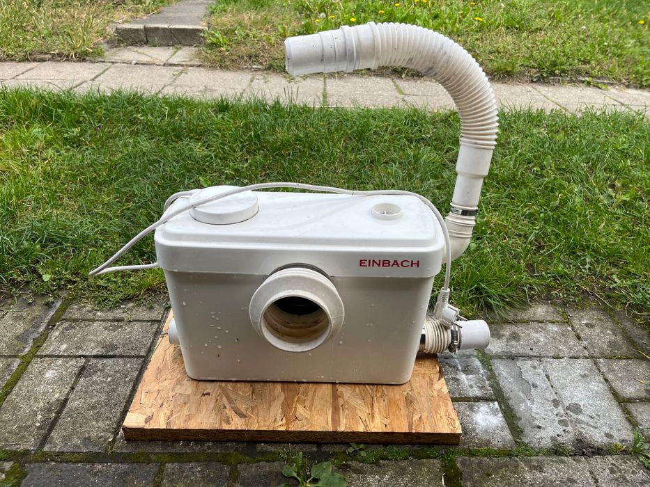 Młynek/pompka WC Einbach