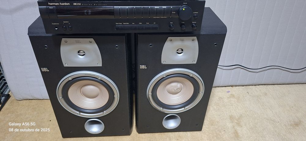 Amplificador receiver harman kardon  mas colunas jbl