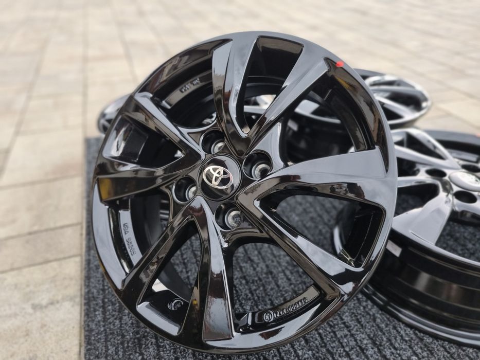Toyota Yaris 15" Alufelgi nowe Aygo IQ 4x100 Felgi nowe czarny połysk