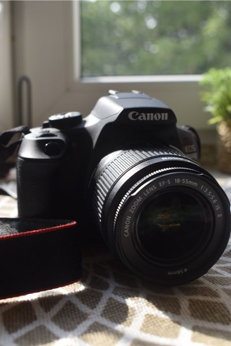 Canon EOS 2000D - Najlepsza lustrzanka dla poczatkujacych!