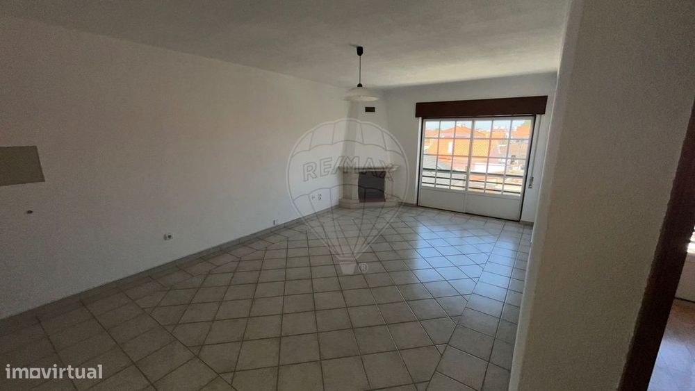 Apartamento T2 para arrendamento