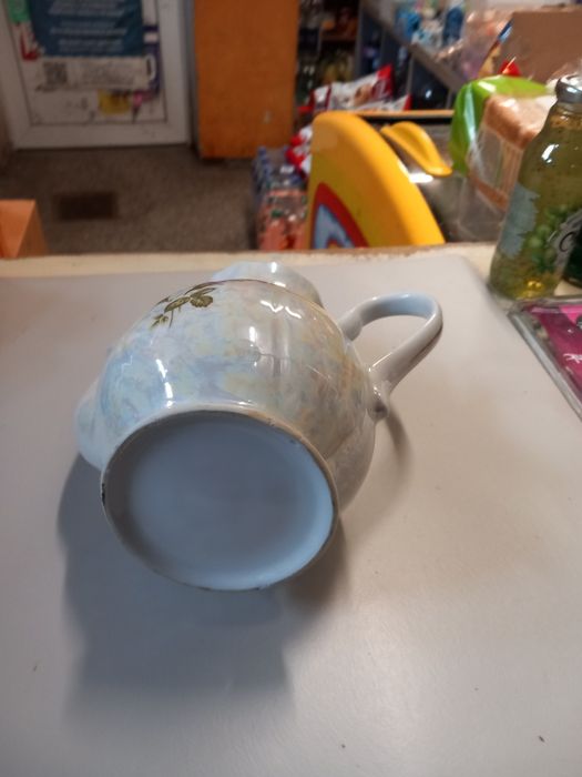 Czajnik z porcelany