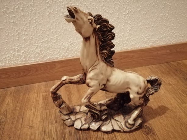Rzeźba konia sygnowana A.Giannetti
