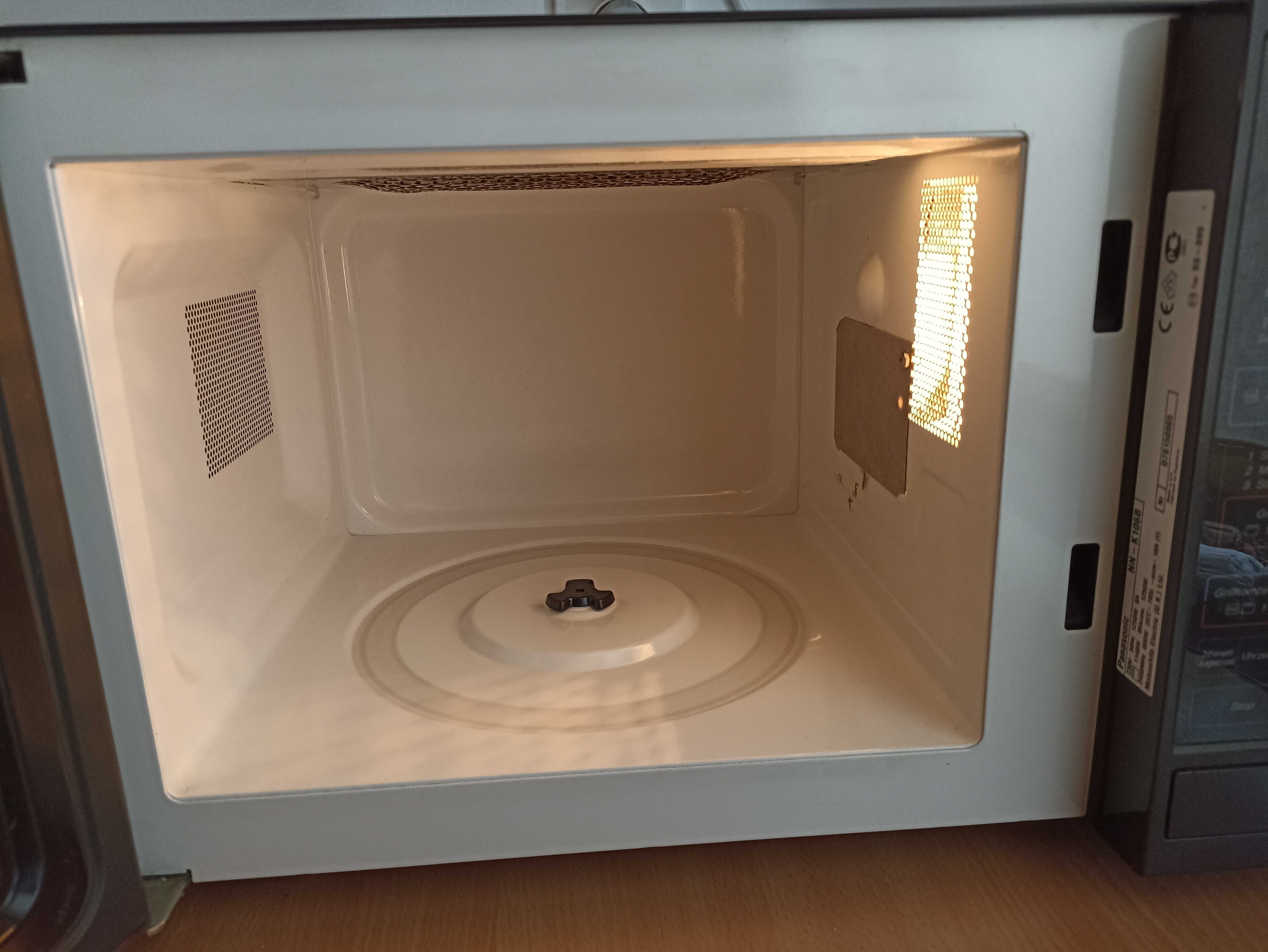 Mikrofalówka Panasonic NN-K106B (na części)