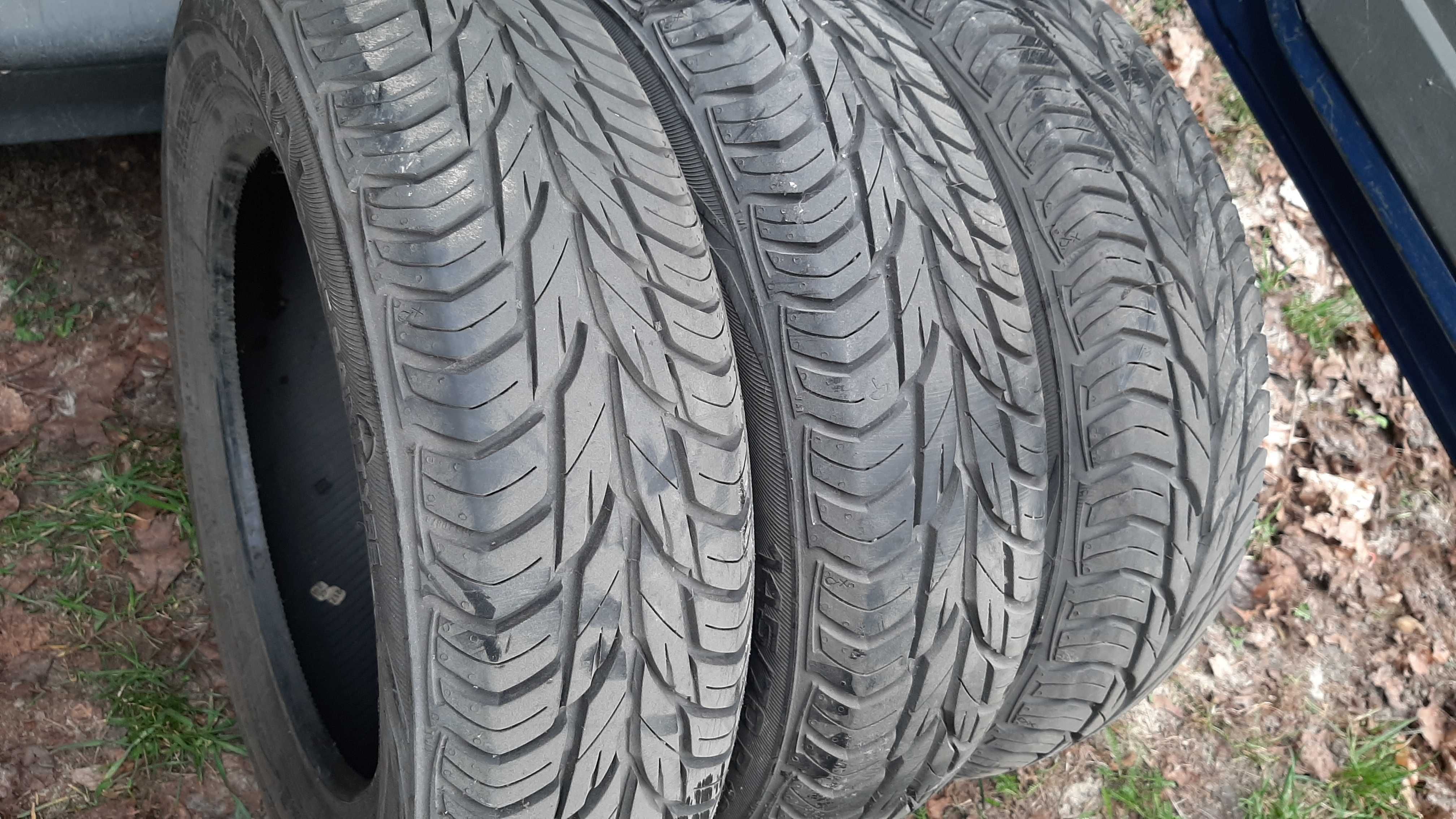 3  opony letnie 145/70 R13 Uniroyal przyczepki auta  ładny stan 11 rok