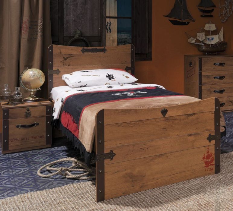 Mobília de madeira tema pirata