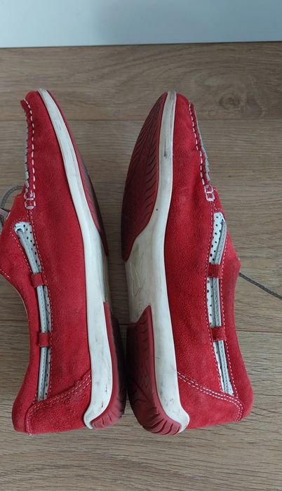 Caprice r.38,5 czerwone mokasyny zamszowe