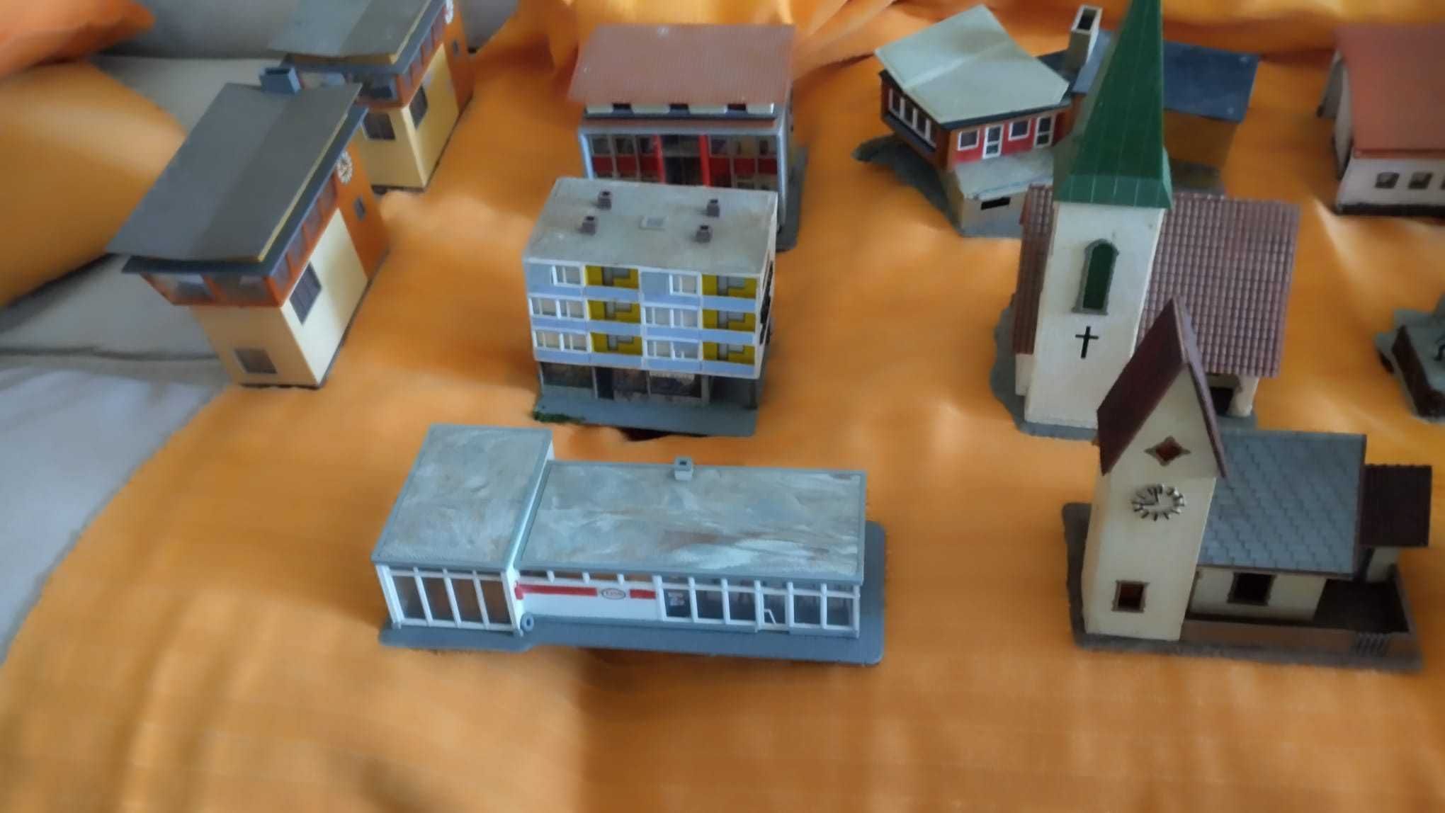 magníficos edifícios na ESCALA HO